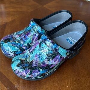 Dansko Multicolor Clogs LT floral embossed leather 37 EUC